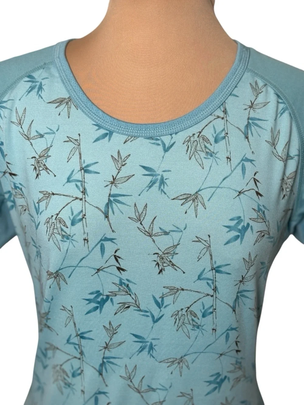 THE NORTH FACE Blue Bamboo Print Athletic Top Size M - Picture 2 of 11